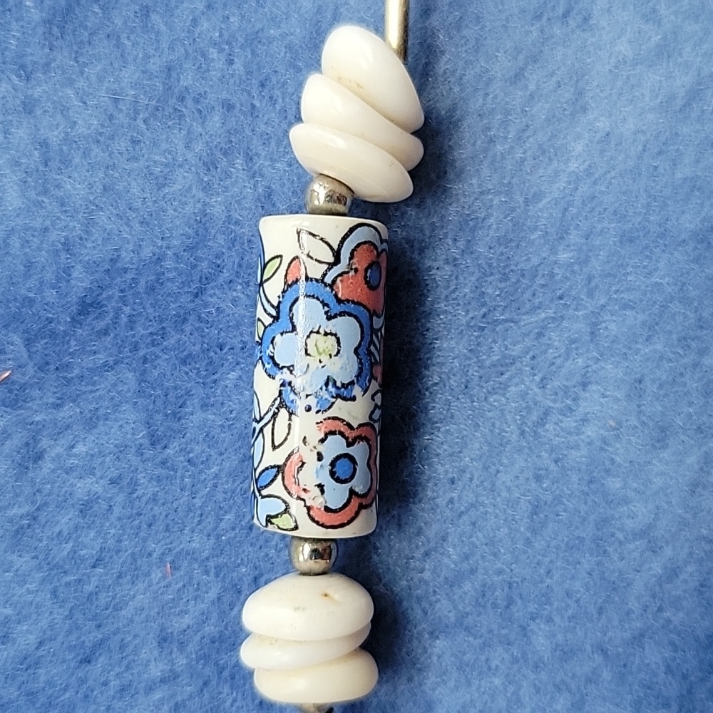 Vintage Flower Bead And Puka Shell Necklace 15 in. - Picture 6 of 9